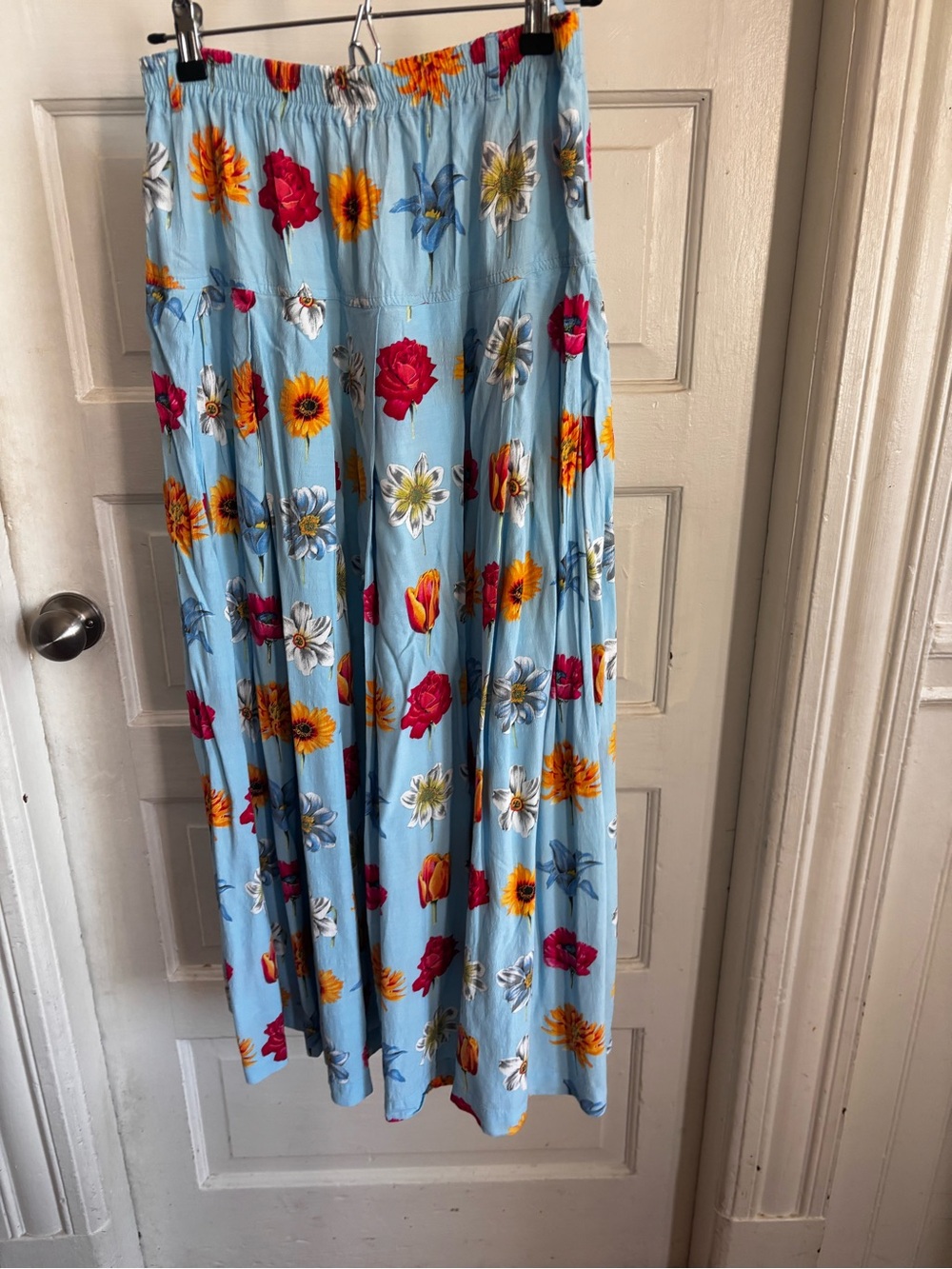 Vintage Oilily Floral Maxi Skirt
Viscose
M
